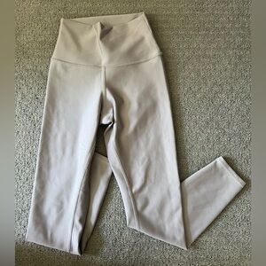 ALO Yoga 7/8 HIGH-WAIST AIRLIFT LEGGING - LAVENDER DUSK XXS